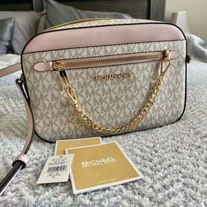 Michael Kors Jet Set LG EW ZP Chain Xbdy PWD BLSH MLT